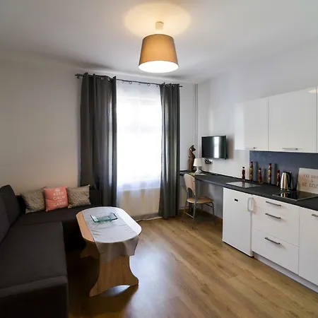 Old Town Apartment *